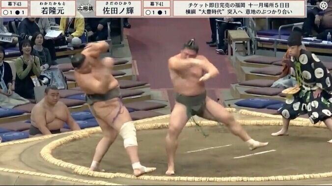 右手一撃で巨体が吹っ飛ぶ衝撃シーン