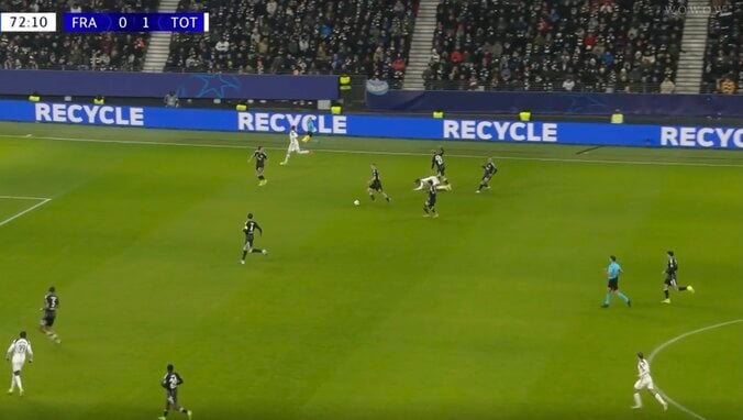 なんで…！？ 堂安律、予想外の“ポジション”起用「逆なん？」 後半途中からピッチへ→ファン驚愕「もったいない」「可哀想すぎるな」 4枚目