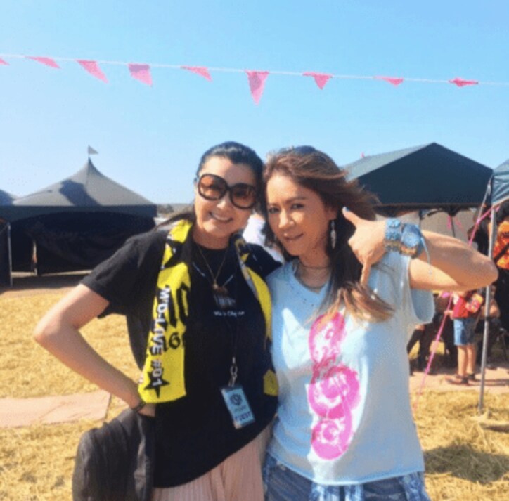 藤原紀香、大黒摩季の完全復帰に涙 「まきぞう、あんたはスゴイ」