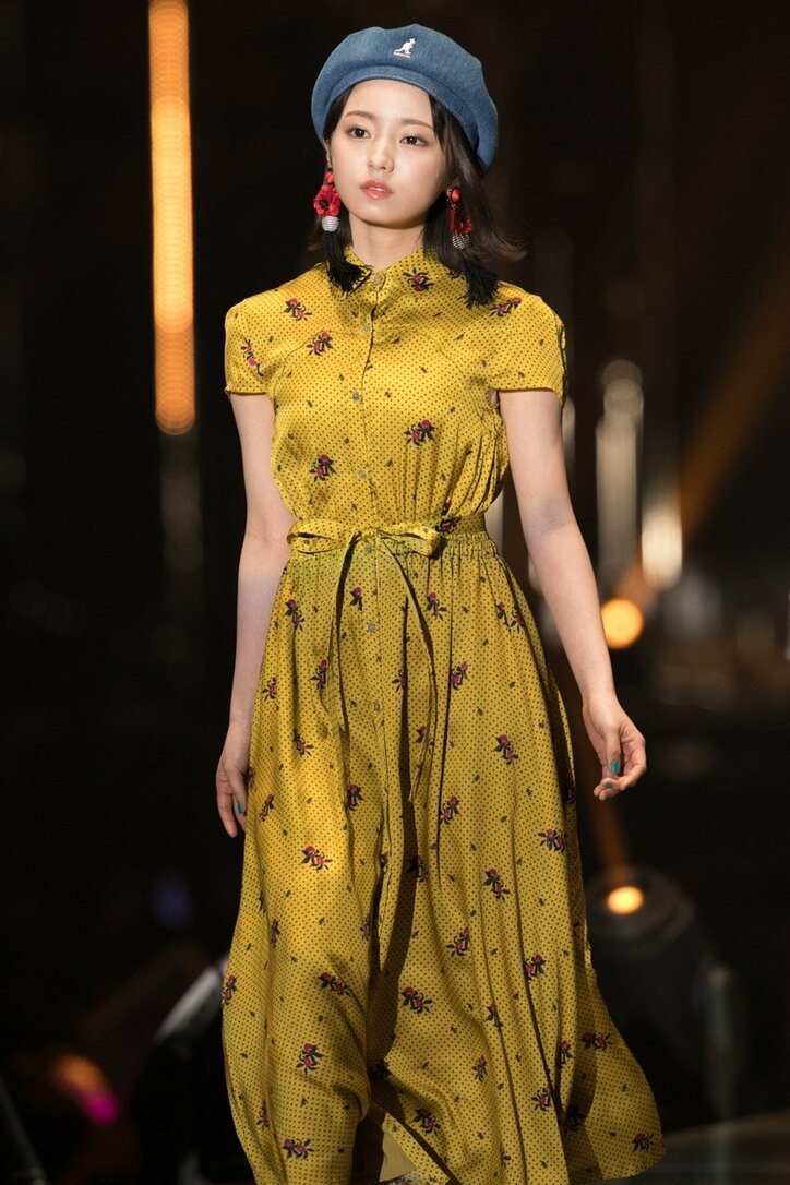 欅坂46が背中ざっくりセクシーに、個性全開アーティスティックに魅せた「TGC」ランウェイ