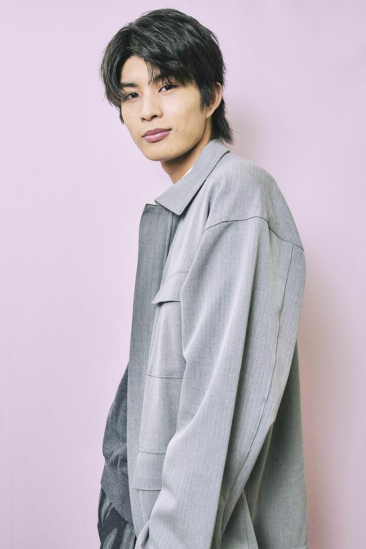 『恋ステ』出身でスーパー戦隊シリーズ俳優・柊太朗、最年長の落ち着きを見せるも好きな人にはグイグイいけない?「嫌われたらどうしよう…」【花束とオオカミちゃんには騙されない】