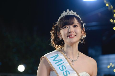 リアルプリンセス 鬼かわいい 鈴木愛理 美しすぎるウェディングドレス姿を披露し反響 話題 Abema Times