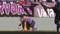 「大丈夫か」「またかよ」広島DFが2試合連続で頭部負傷もプレー続行でファンは心配の声「体張ってくれて...」「危険すぎる」