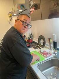 西野未姫『夜ご飯〈1〉何か作り始めました』