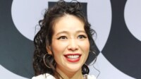 草刈正雄(71)の娘・紅蘭(34)　5歳長女との親子ショットに反響「お母さんにそっくり」「姉妹みたい」 