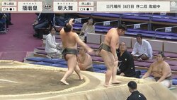 全身で喜びを表現する43歳大ベテラン力士