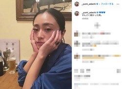 「すんごく眠かった時」安達祐実、頬杖ついたキュートな写真を公開