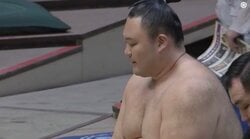 左膝の大怪我に泣いた元大関…約1年4ヶ月ぶりの国技館登場に圧倒的な応援「優勝決定戦かと思った」錯覚するファンも