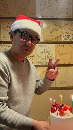 研ナオコ、ディナーショーの打ち上げに駆けつけた人物を紹介「クリスマスケーキを持って」