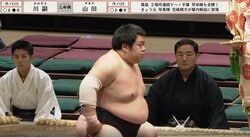 81年ぶり“早大卒”逸材力士が「レベチ」「優しくしても吹っ飛びました」 僅か2秒足らず…驚異の秒殺劇に驚きの声