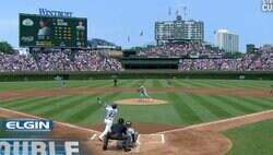 恐怖！ 鈴木誠也の打球でハプニング発生… 急速に曲がる“強烈ライナー”→審判にあわや打球直撃「怖すぎる」「よく避けたな」