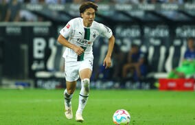 重傷から2カ月、板倉滉が復帰か？ 「検討している」とボルシアMG監督がドルトムント戦のメンバー入りを示唆