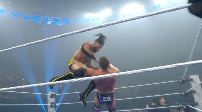 伝説彷彿の“とび膝蹴り”