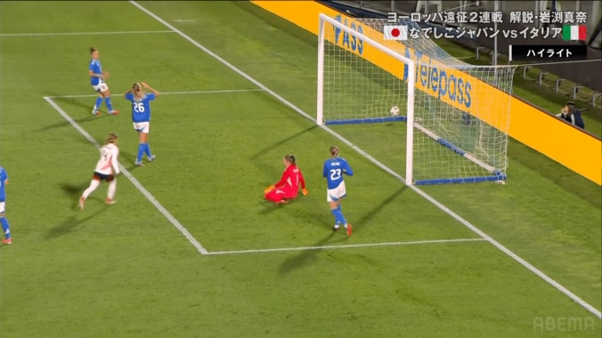 マンマミーア！長谷川唯の“華麗すぎるループシュート”にイタリア女子代表が唖然…GKが尻餅、DFが頭を抱えたスーパーゴールの瞬間 4枚目