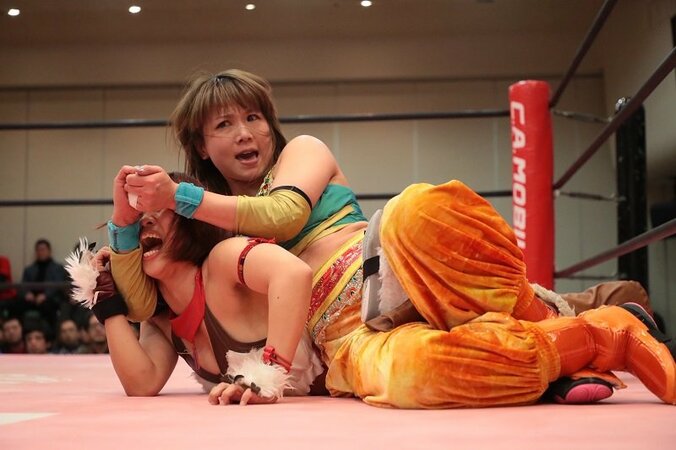 才木玲佳、必殺技に隙なし！1.4後楽園“女子プロレス界の横綱”里村明衣子との一騎打ちへ！ 4枚目