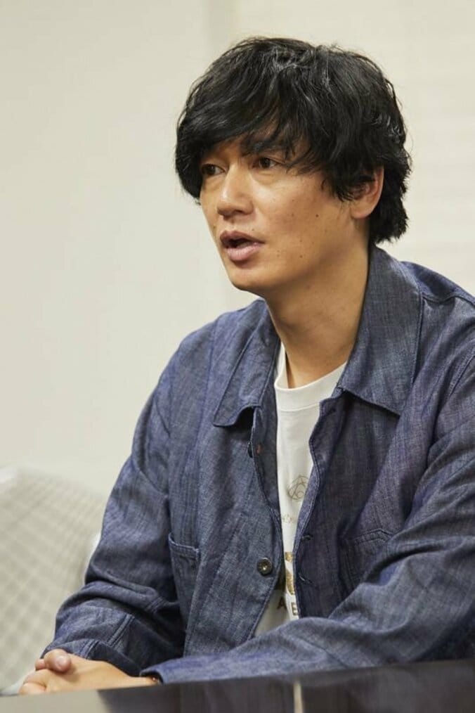 井浦新、4度タッグを組んだ是枝監督のパルムドール受賞に喜び「やったー！と思った」 2枚目