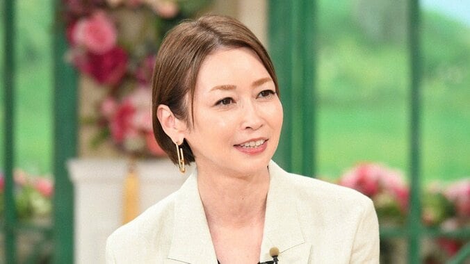 「何回も映さないで」辺見えみり、21歳当時の平成ギャル風Y2Kメイクに赤面「眉毛がやっぱりすごい」 4枚目