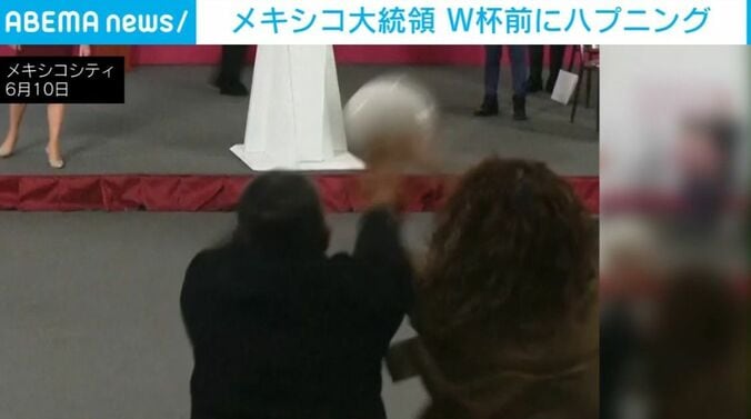 記者会見場