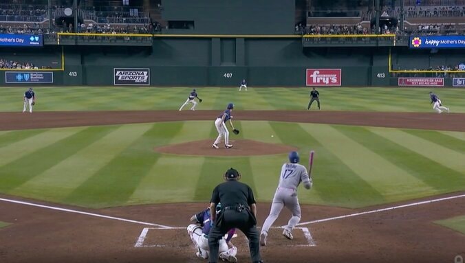 【写真・画像】一体、何が起きた？ 大谷翔平、ハプニング後に“まさかの光景”「泣ける」「カッコよすぎ」相手野手に見せた“一瞬の行動”が話題に「これが大谷さん」　1枚目