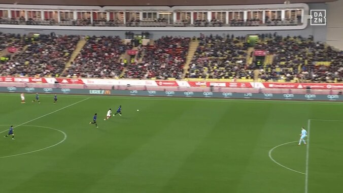 【映像】南野拓実、背後を通す圧巻ロングスルーパス炸裂の瞬間