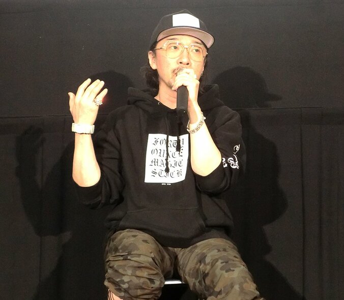 菊地成孔、戦場と音楽を語る　「すべての兵隊は音楽を聴かないと戦争なんかやってられない」 1枚目