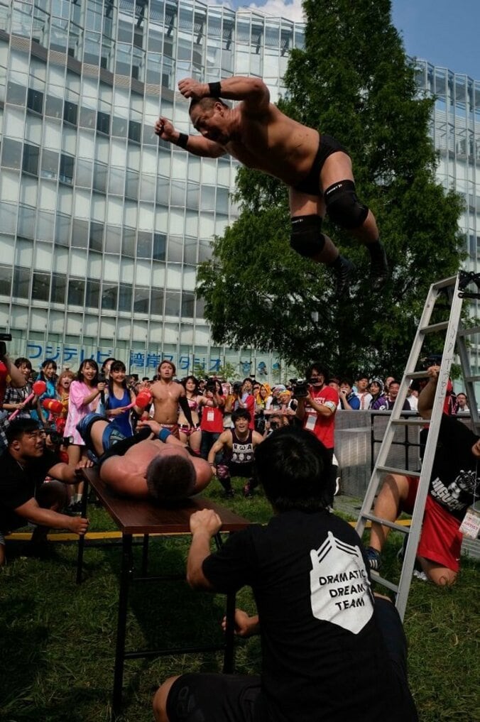 路上プロレス、世界最大のアイドルフェス・TIFに進出！レスラーとして帰還した“クビドル”伊藤麻希に新たな逸材・ハコムス我妻が猛攻！ 2枚目