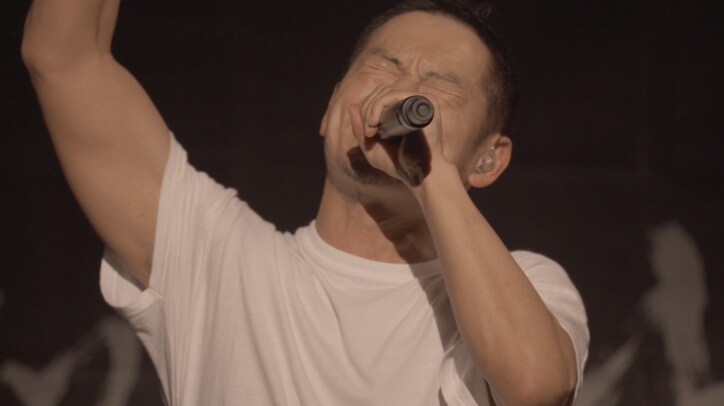 般若、自身初の長編ドキュメンタリー映画「その男、東京につき」のキービジュアル・場面写真解禁！