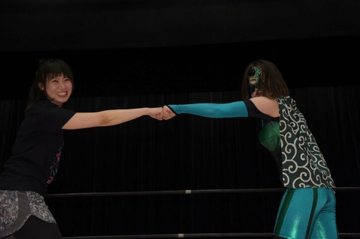東京女子“マッスルJK”タッグ、AEW参戦の王者・坂崎ユカに挑戦！　坂崎「ベルト持ってアメリカへ」