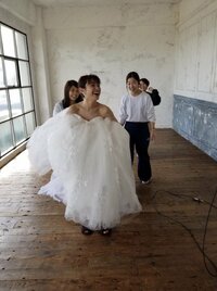 高橋愛、ウェディングドレスを着用し興奮「また結婚式がしたい！」