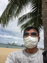 アレクサンダー『ホルヘちゃんは タイにいます』