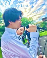 「最高なお姉ちゃん」佐野勇斗、“ひょっこり”顔を出した菜々緒との『TOKYO MER』オフショットを公開