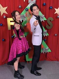 モー娘。飯窪春菜、ディーン・フジオカと“ジョジョ立ち”を披露「男前！オーラ半端ない！」