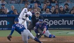 衝撃の変化球！大谷翔平ら“ドジャースMVPトリオ”が3者連続三振… 急速に地面に落下する“魔球”がエグすぎる「39歳でエグいな」「すげえｗ」