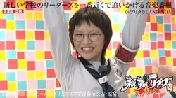 新しい学校のリーダーズSUZUKAの斬新すぎるバレンタインが話題に「パンにチョコがブッ刺さってる」