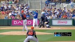 大谷翔平、“異次元フルスイング”で場内から笑い声 衝撃逆方向弾の予兆か…第1打席“打ち損じファウル”がスタンドに飛び込んだ瞬間の珍事