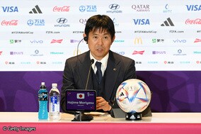 再びベスト16の壁に阻まれるも…森保監督は積み上げの大切さを強調「いきなりスーパーマンにはなれない」