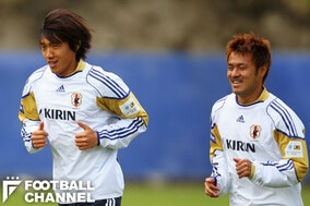 中村俊輔が感じる指導の難しさ。12年前の悔しさを知る元サッカー日本代表2人への期待【コラム】