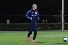 前田大然、豪州レジェンドから学ぶドリブルの極意 仕掛ける姿勢を生み出した教えとは?