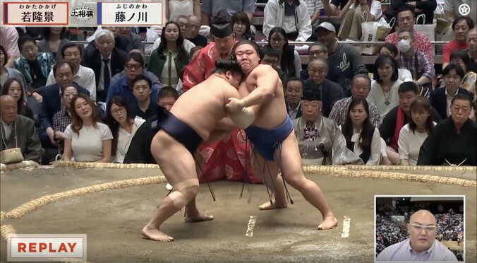 若隆景が「うますぎる」「最高のおっつけ」 藤ノ川との“技巧派対決”に称賛やまず 「前まわしも離さない」荒磯親方も絶賛 4枚目