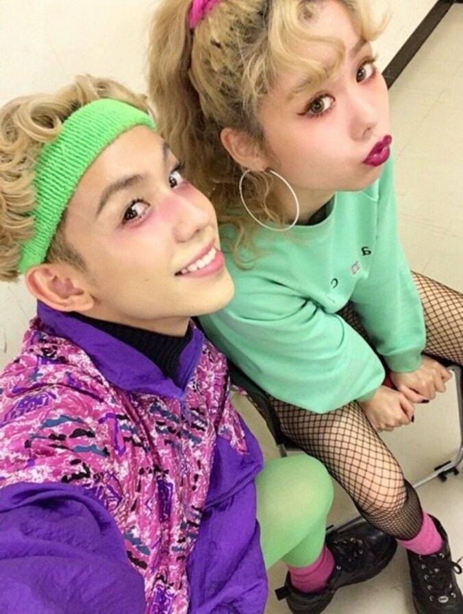ぺこ「りゅうちぇるはすごい」　ラブラブツーショット写真11枚を公開 2枚目
