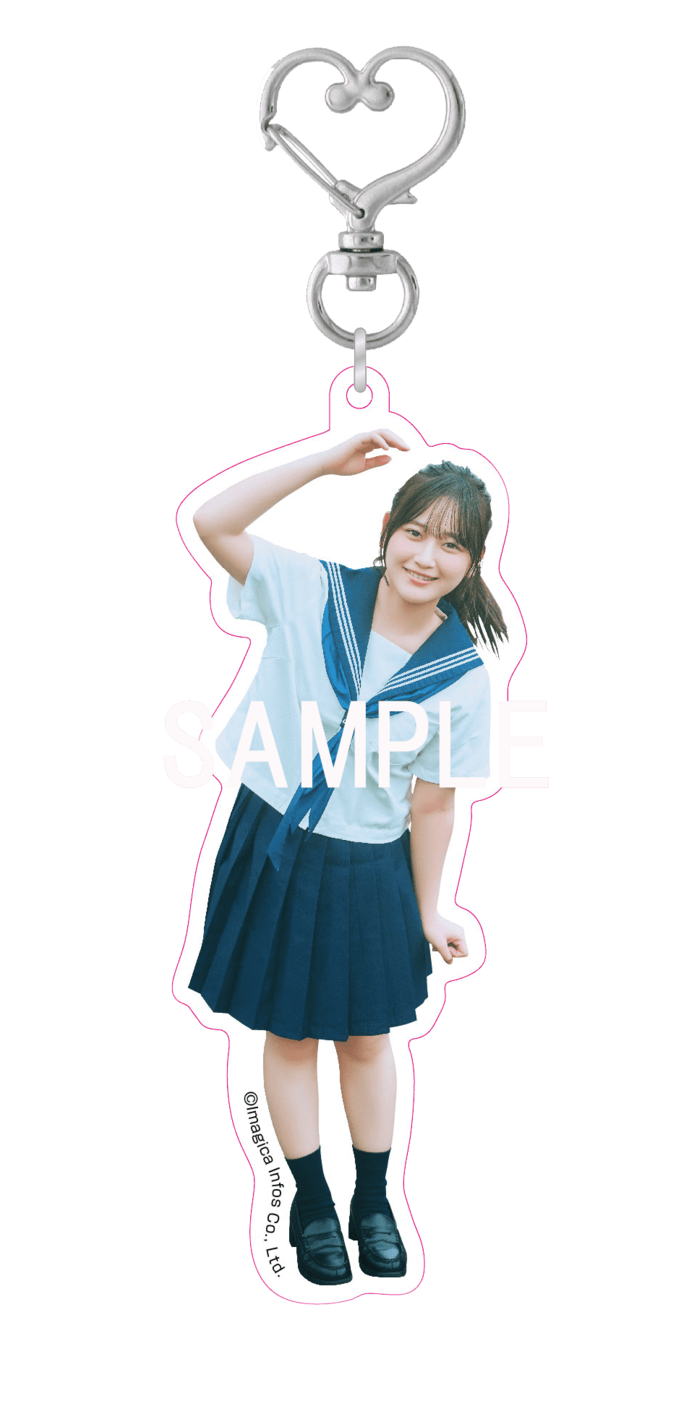 『おとなりに銀河』出演の声優・遠藤璃菜が1st写真集を発売！沖縄ロケで等身大から大人っぽい姿まで収録 5枚目