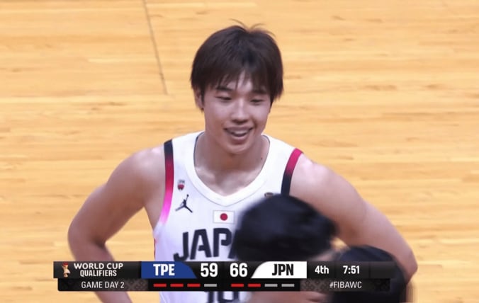 衝撃ジャッジに西田優大も困惑の表情