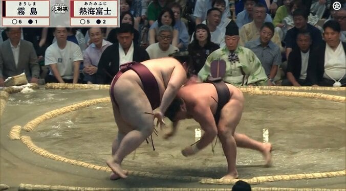 「温厚な霧島が…」取組直後に“激高”、熱海富士に詰め寄る 一体、何が? 「立ち合い?」「あれはイラっとする」ファン困惑 3枚目
