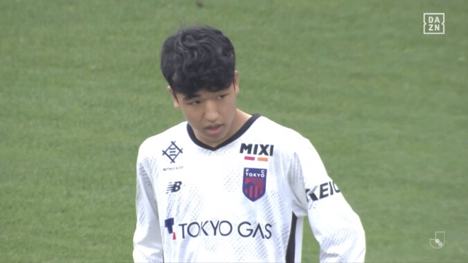 驚愕！15歳Ｊリーガーの“実質アシスト”が「えっぐい」「恐ろしすぎる」J1最年少スタメン北原槙がPK誘発パスを通した瞬間「FC東京で1番上手い」 4枚目