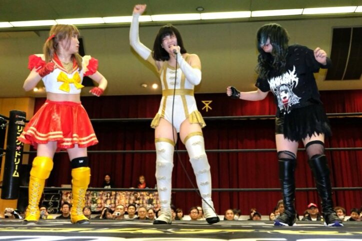 “覚悟の断髪”で衝撃を与えた辰巳リカ、王者・山下実優を失神させ仕留める!