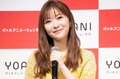 指原莉乃、懐かし衣装を着たサービスショットを公開「衣装がエモすぎる…」「どれも好きだし懐かしい」