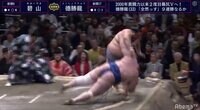 逆転勝利を収めた徳勝龍