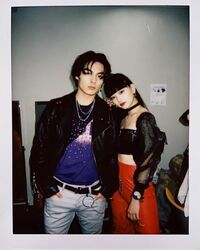 「みんな最高」「可愛すぎる」Hina、“オオカミちゃん”メンバーとの2ショットチェキを公開しファン歓喜