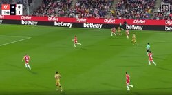 久保建英が「らしさ全開」、変幻自在の“するするドリブル”でDFを翻弄「緩急えぐいって」「DFは飛び込めないよな」巧妙過ぎる縦突破の瞬間