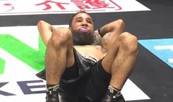 「かかってこいよ！」「効いてねぇ」“悪童”ネリ、アピール直後に衝撃TKO負け “返り討ち”のカシメロが見せた“してやったり”顔